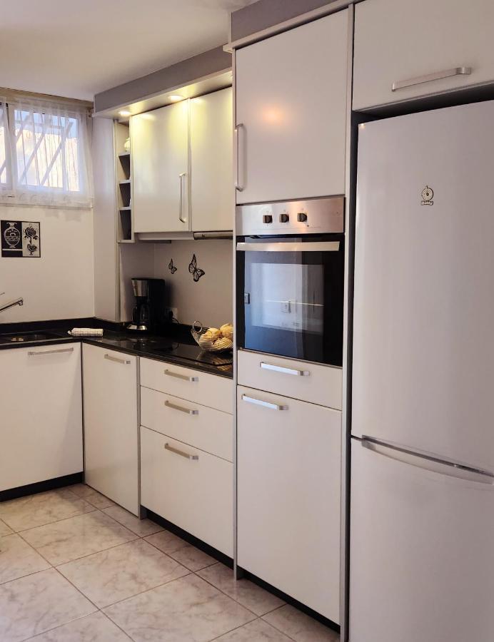 Yumbo Queen Apartment San Bartolomé Buitenkant foto